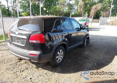 2013 Kia Sorento Lx z USA, uszkodzony, nr VIN 5XYKTCA6XDG416951